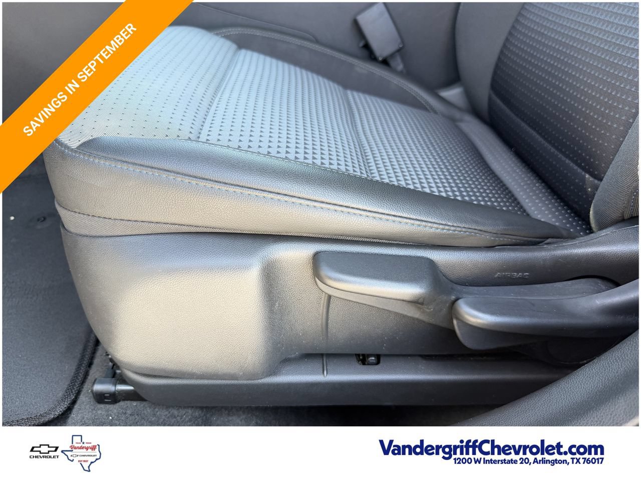 2025 Chevrolet Trax LT - Photo 24