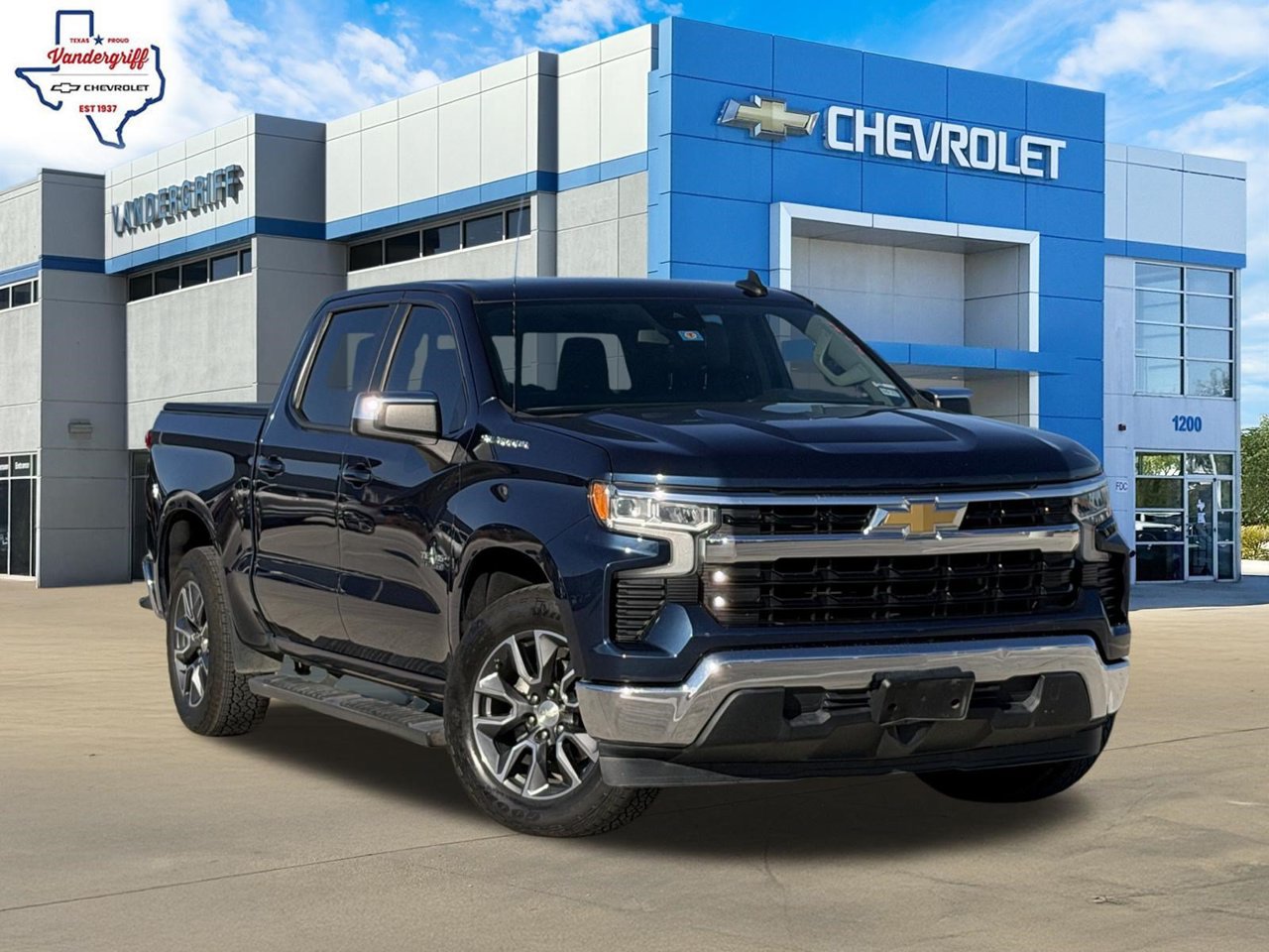 2022 Chevrolet Silverado 1500 Truck Crew Cab 