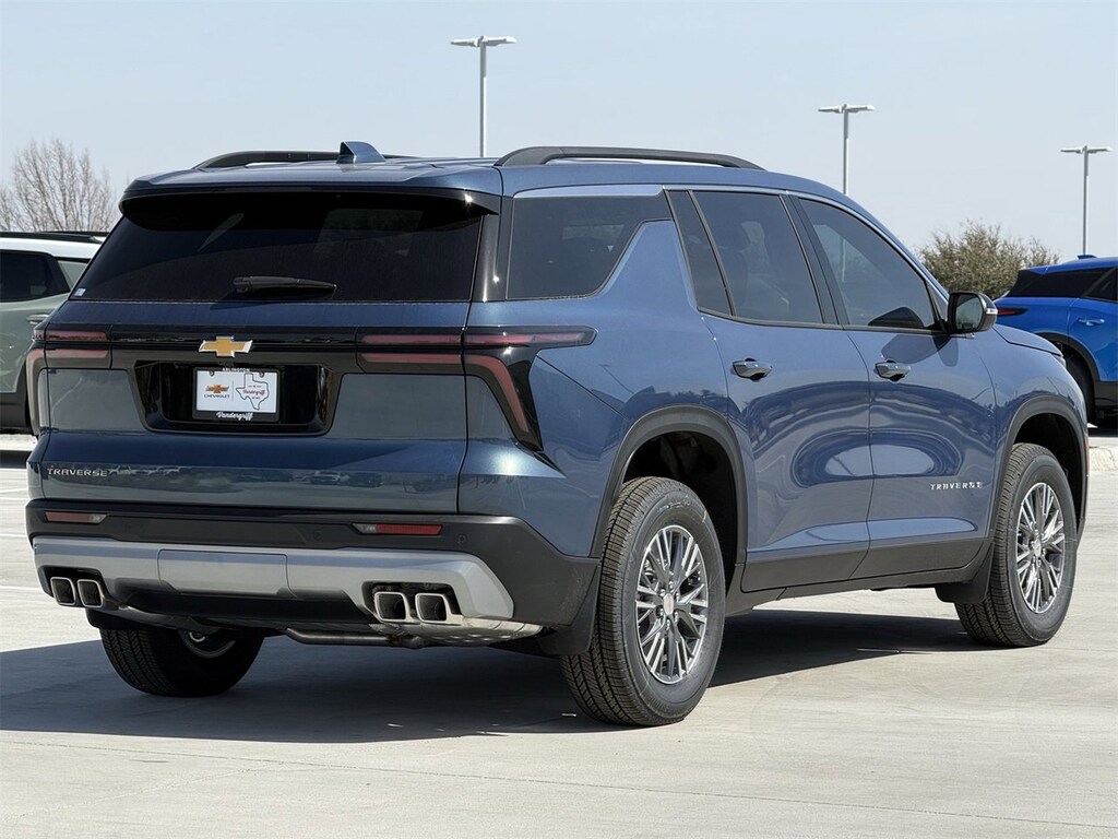 New 2026 Chevrolet Traverse LT SUV