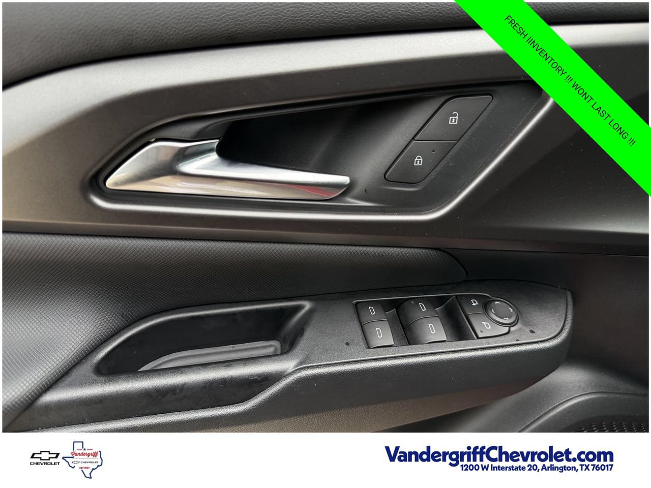 2025 Chevrolet Equinox EV 1LT - Photo 22