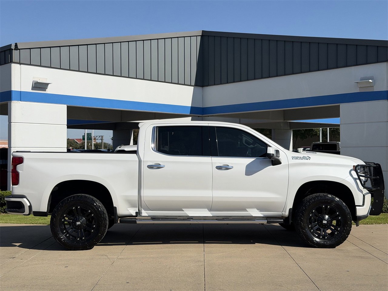 2020 Chevrolet Silverado 1500 High Country photo 3