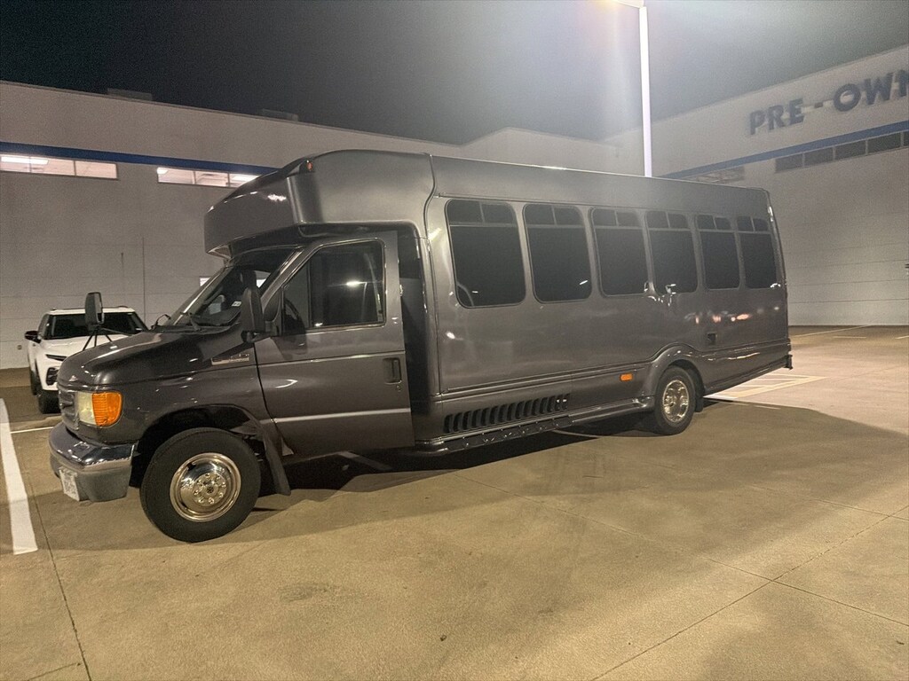 Used 2007 Ford Econoline 450 Cutaway Base DRW Truck