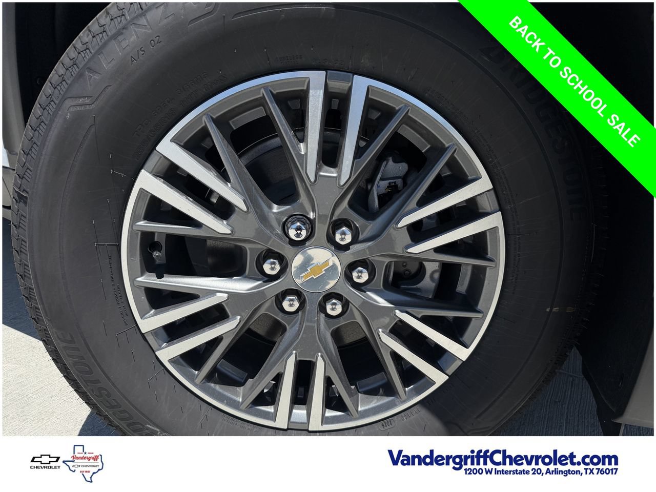2026 Chevrolet Traverse LT - Photo 9