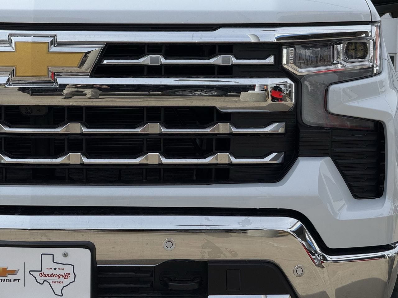 New 2026 Polar White Tricoat Chevrolet LTZ image 6