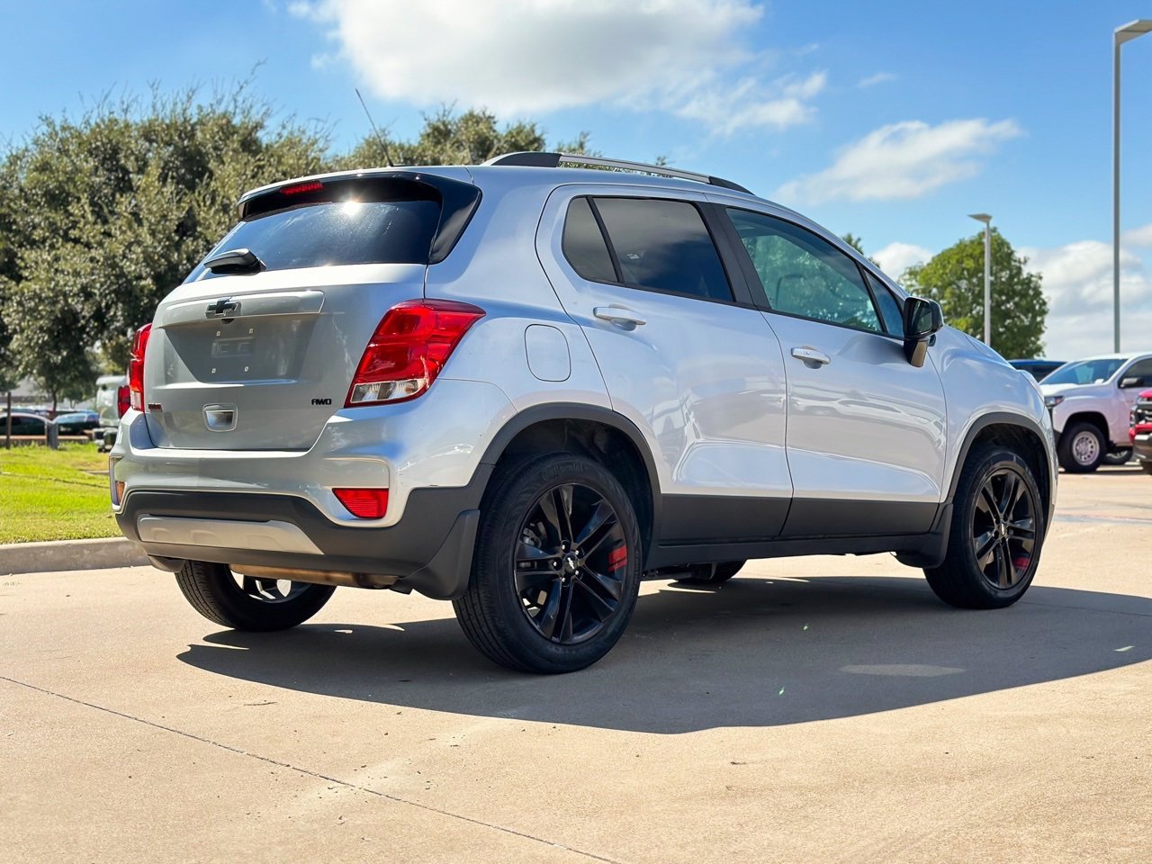 Used 2020 Chevrolet Trax LT with VIN 3GNCJPSB2LL218988 for sale in Arlington, TX