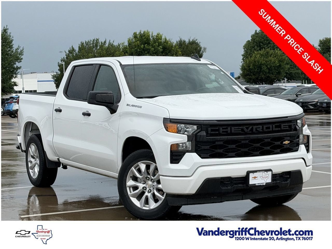 2024 Chevrolet Silverado 1500 Custom - Photo 2