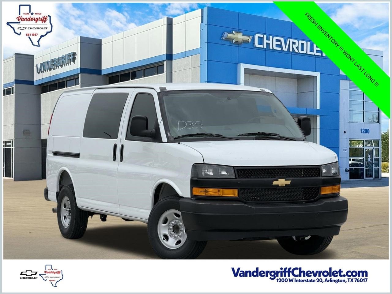2026 Chevrolet Express 2500 Work Van HD's photo