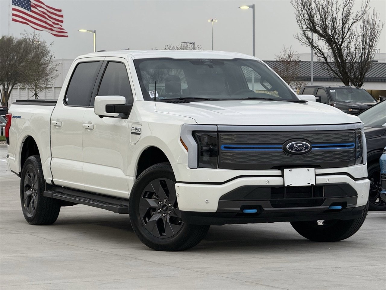 Used 2022 Ford F-150 Lightning Lariat with VIN 1FTVW1EL6NWG16285 for sale in Arlington, TX