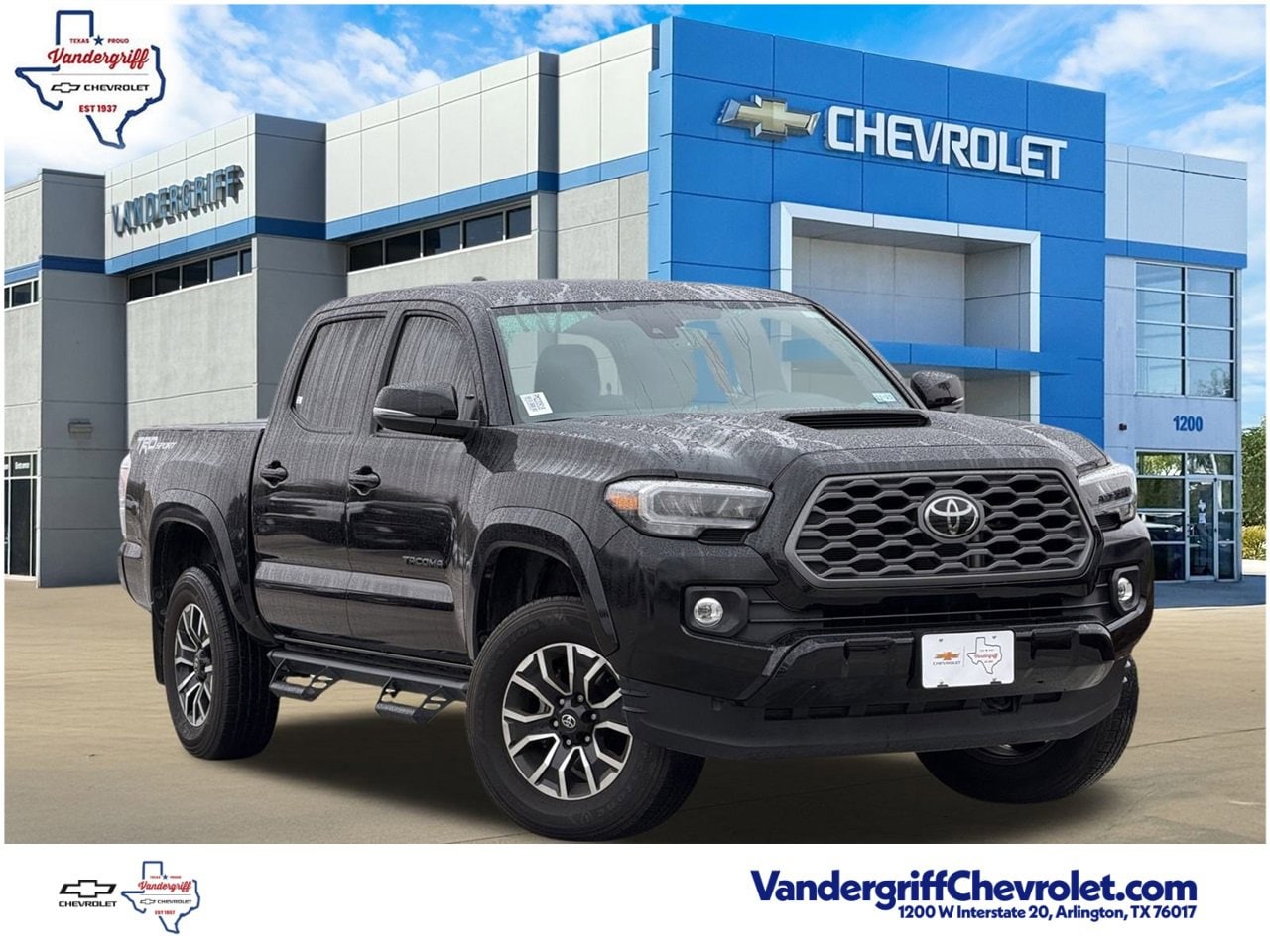 2023 Toyota Tacoma TRD Sport's photo