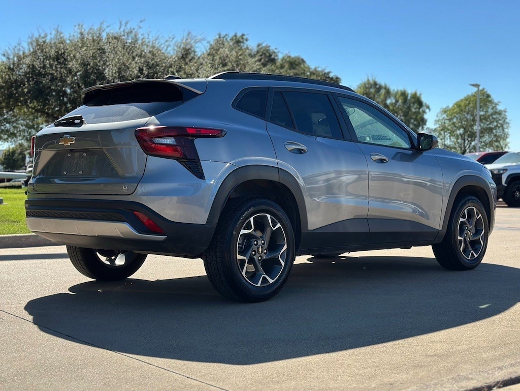 Certified 2025 Chevrolet Trax LT SUV