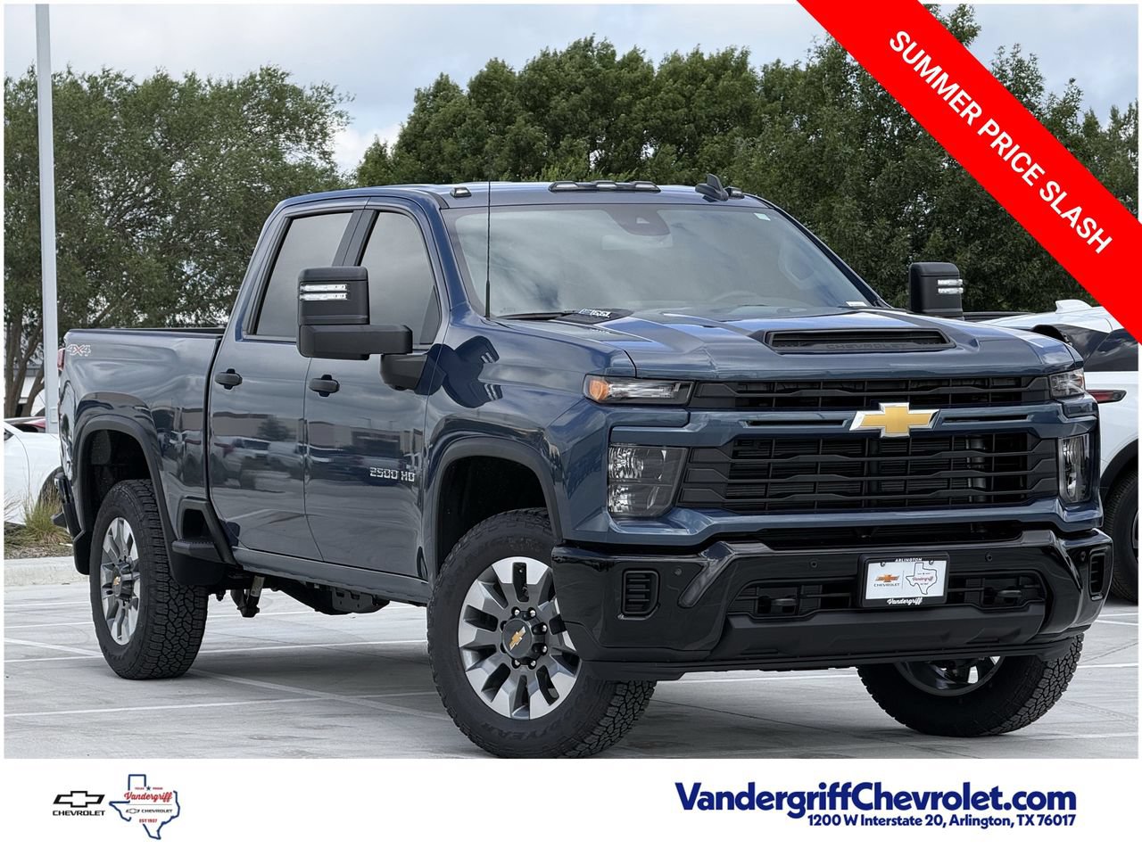 2026 Chevrolet Silverado 2500 HD Custom - Photo 2