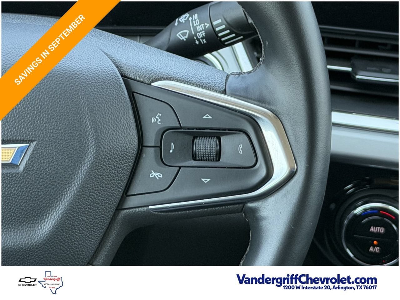 2025 Chevrolet Trax LT - Photo 14