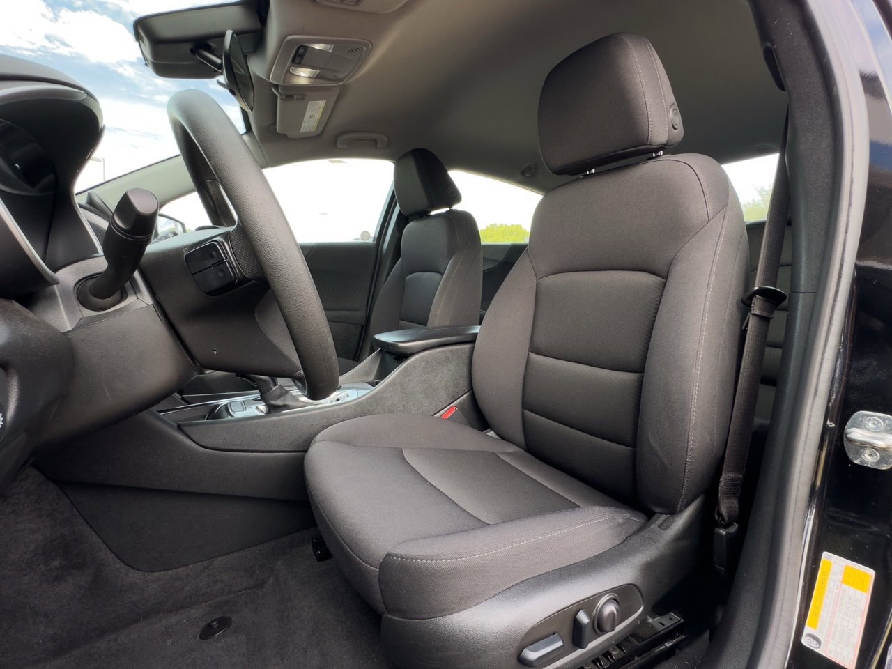 2024 Chevrolet Malibu 1LT photo 3