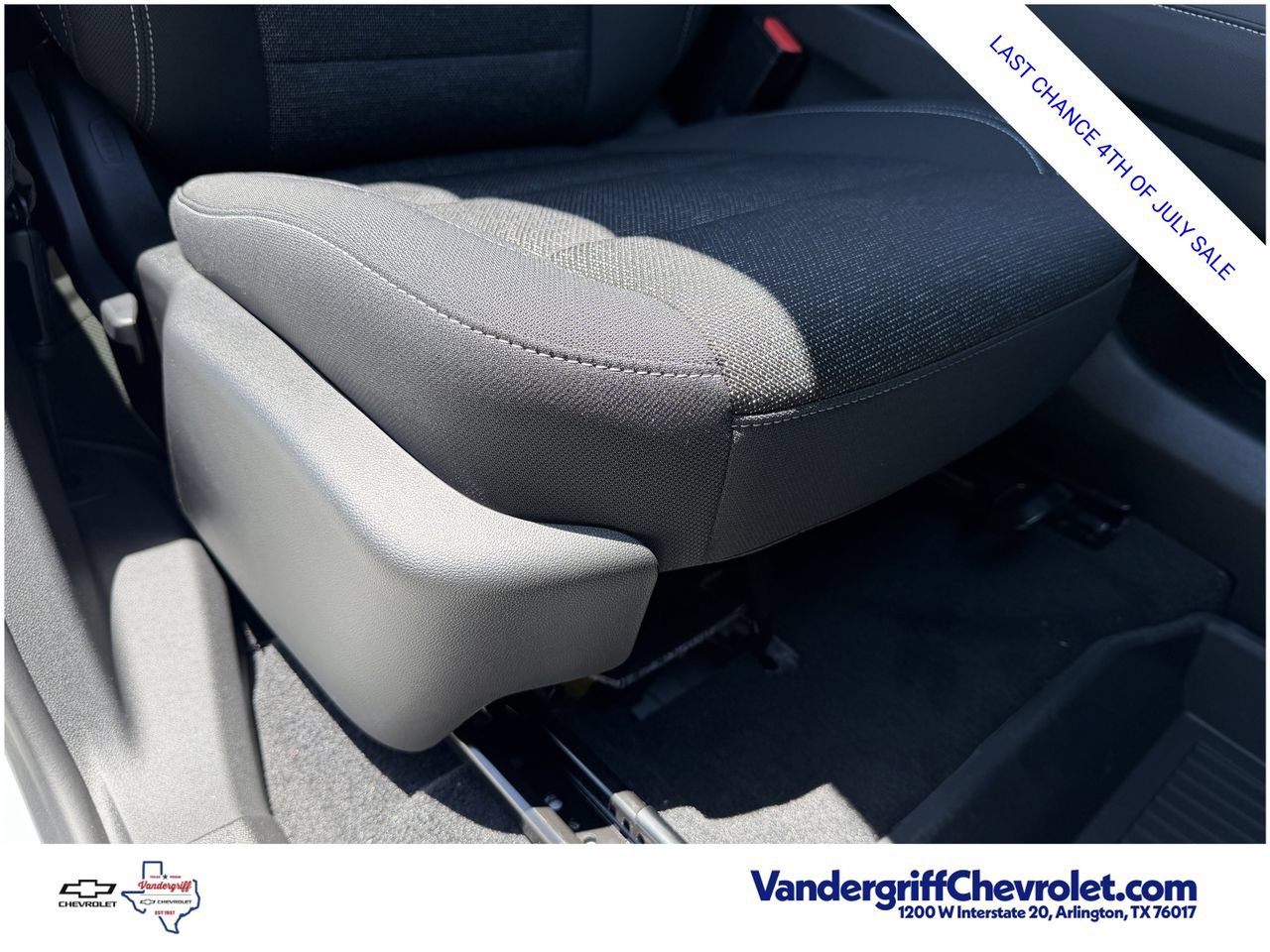 2026 Chevrolet Traverse LT - Photo 24