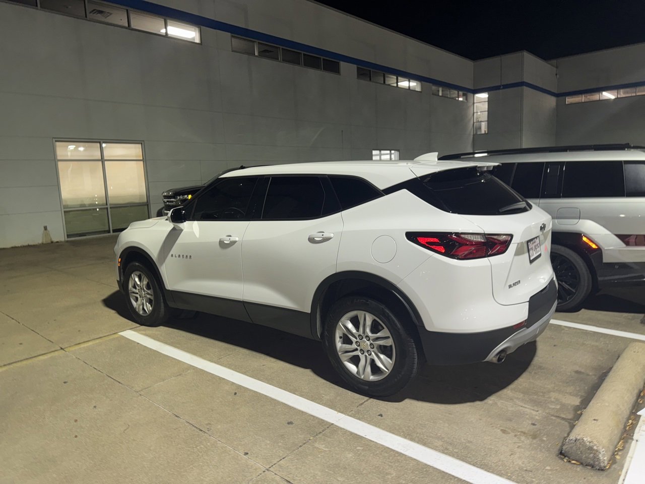 2021 Chevrolet Blazer 1LT photo 2