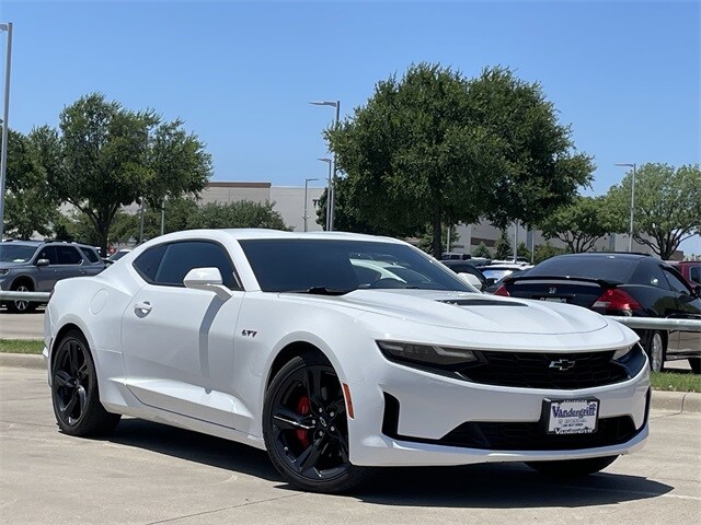 Used 2021 Chevrolet Camaro LT1 with VIN 1G1FE1R76M0110826 for sale in Arlington, TX