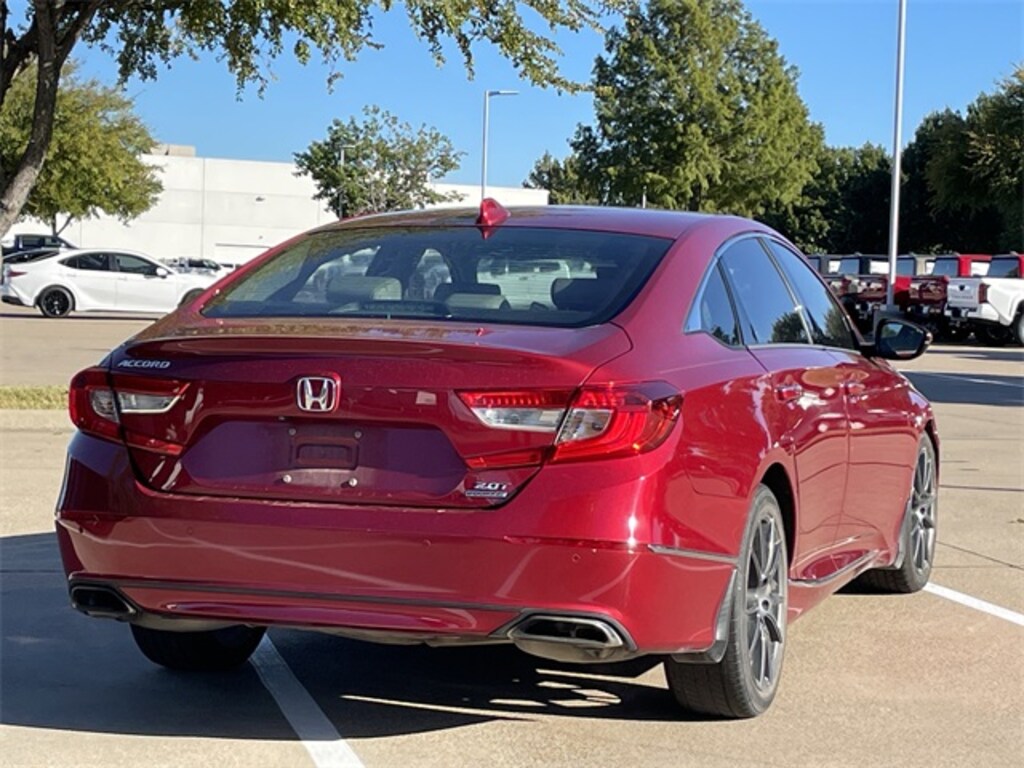 Used 2018 Honda Accord Touring 2.0T Sedan