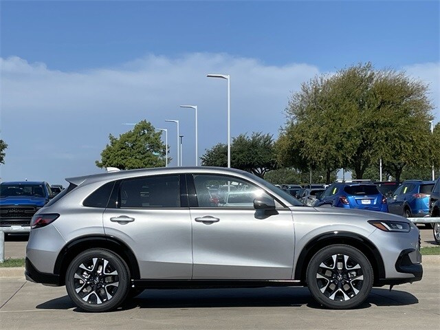 2026 Honda HR-V EX-L photo 3