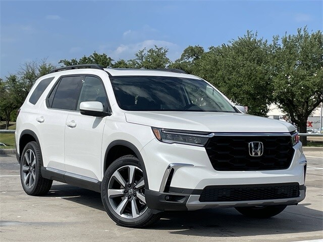 2025 Honda Pilot Touring photo 2