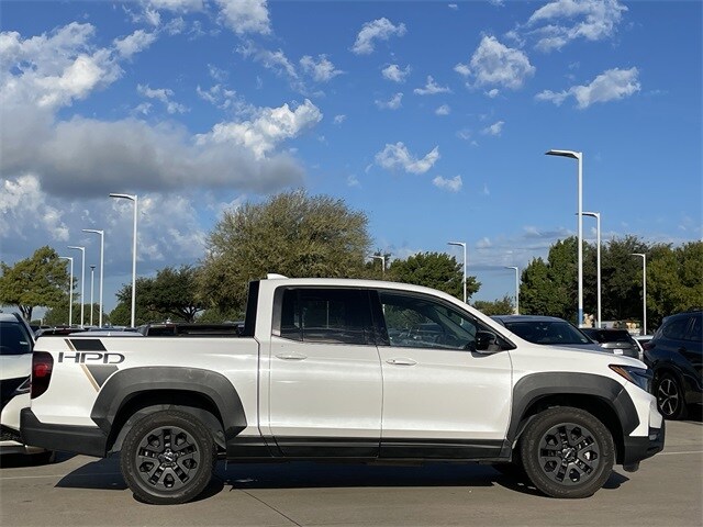 2023 Honda Ridgeline Sport photo 2