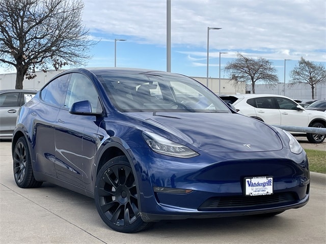 Used 2021 Tesla Model Y Long Range with VIN 5YJYGDEE5MF070367 for sale in Arlington, TX