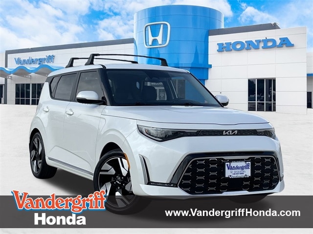 2025 Kia Soul GT-LINE's photo