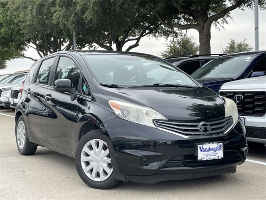 Used 2014 Nissan Versa Note SV Hatchback