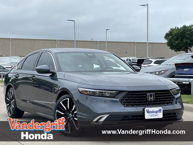 2025 Honda Accord Hybrid Touring's photo