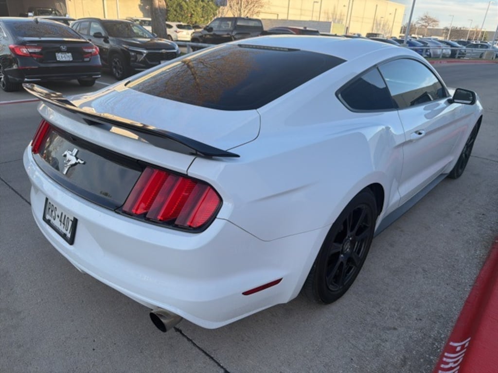 Used 2017 Ford Mustang V6 Coupe