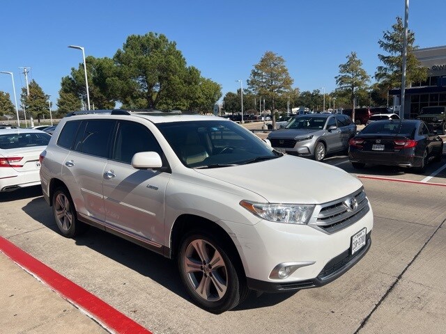 2013 Toyota Highlander Base Hybrid photo 2
