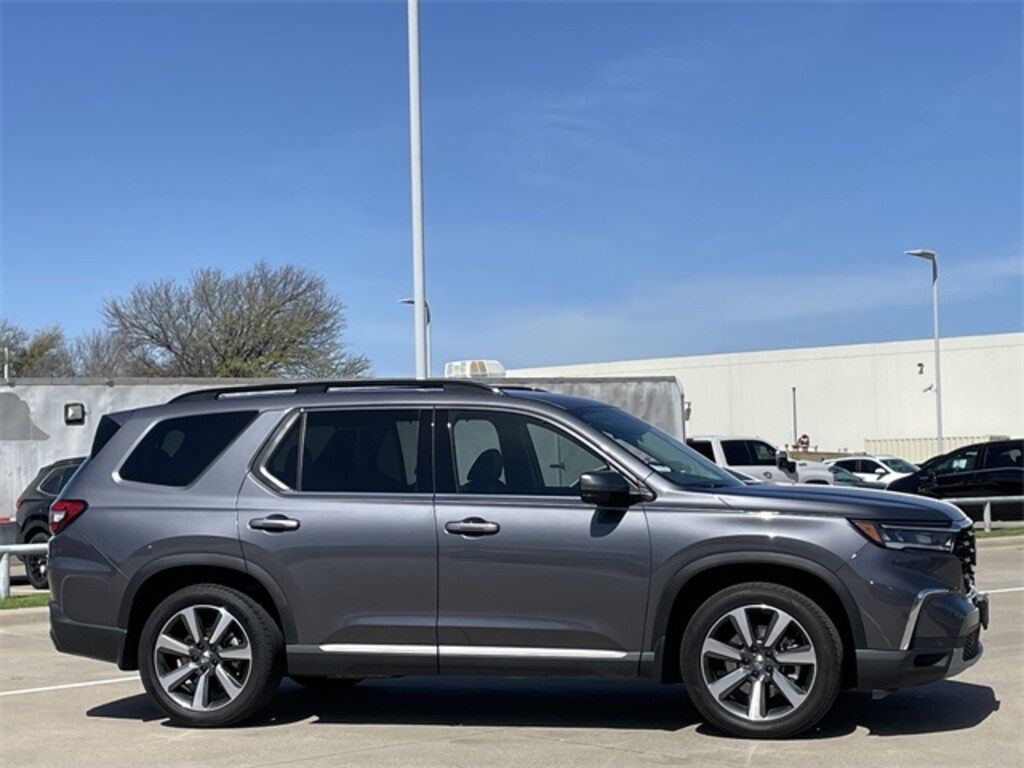Certified 2025 Honda Pilot Elite SUV