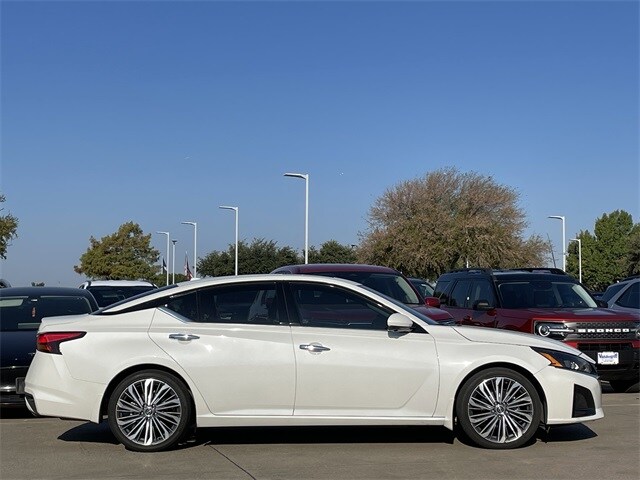 2024 Nissan Altima 2.5 SL photo 3