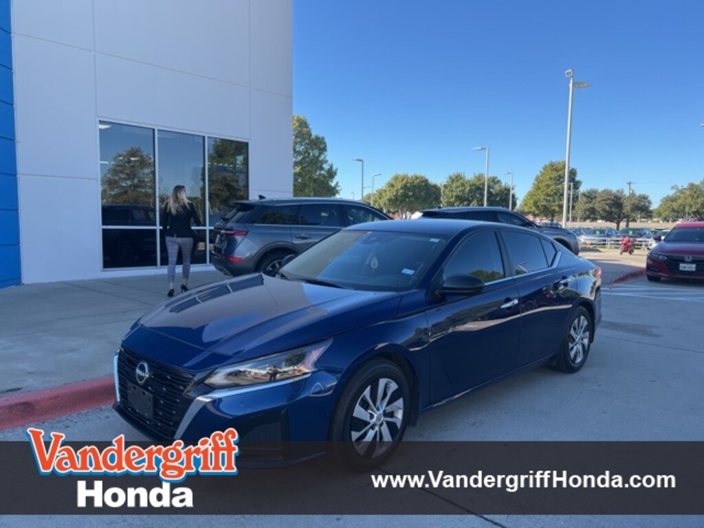 Used 2024 Nissan Altima 2.5 S Sedan