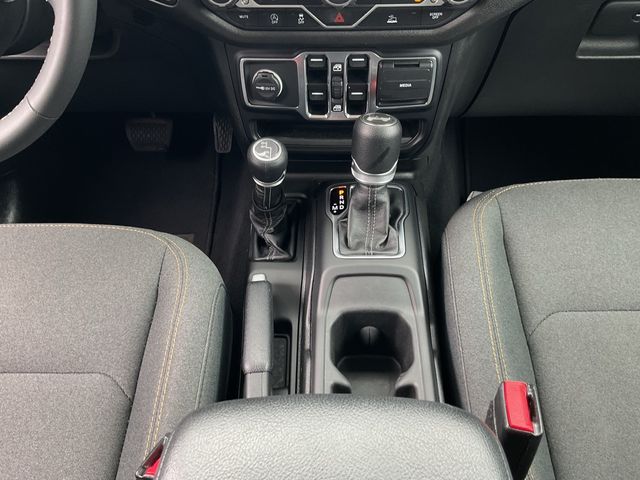 2025 Jeep Wrangler 4-Door Sport S - Photo 10