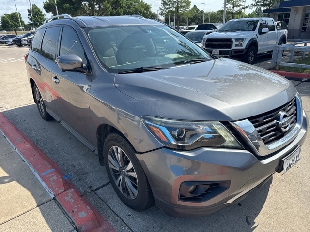 Used 2017 Nissan Pathfinder SL with VIN 5N1DR2MN1HC613159 for sale in Irving, TX