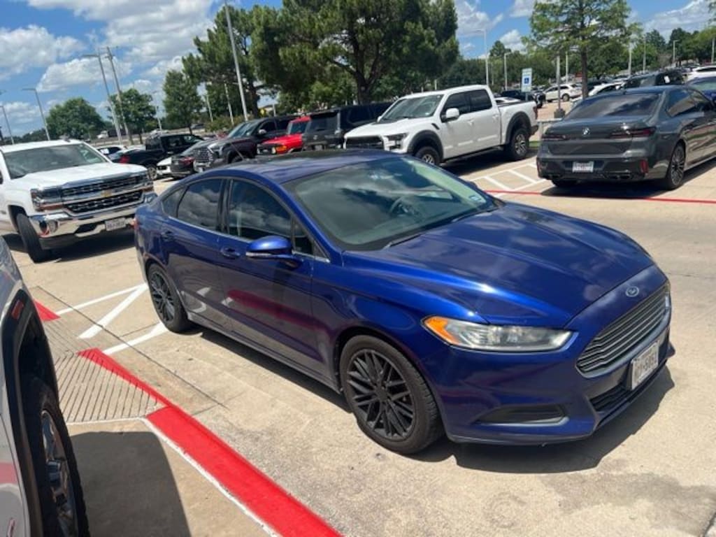 Used 2013 Ford Fusion SE Sedan