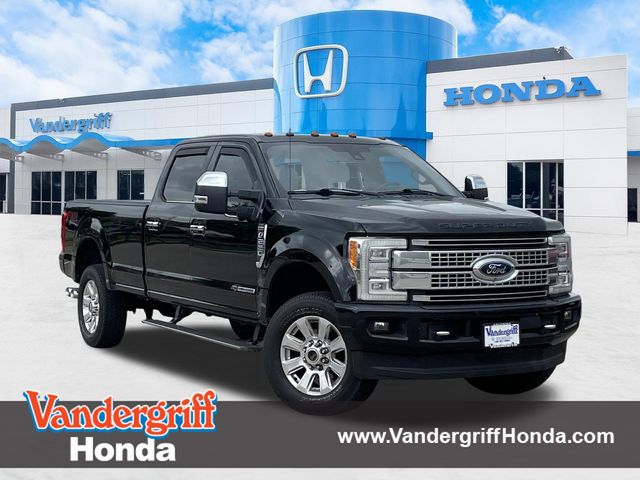 2017 Ford F-250 Platinum 4x4 Crew Cab 8' Box's photo