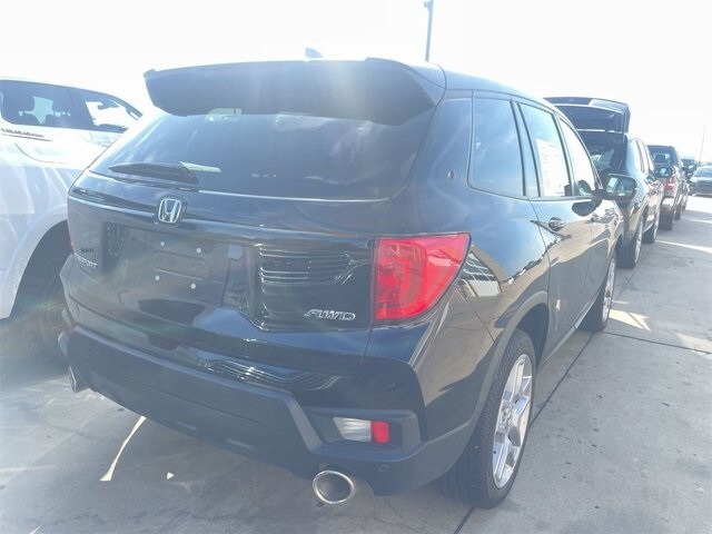 2024 Honda Passport EX-L photo 2