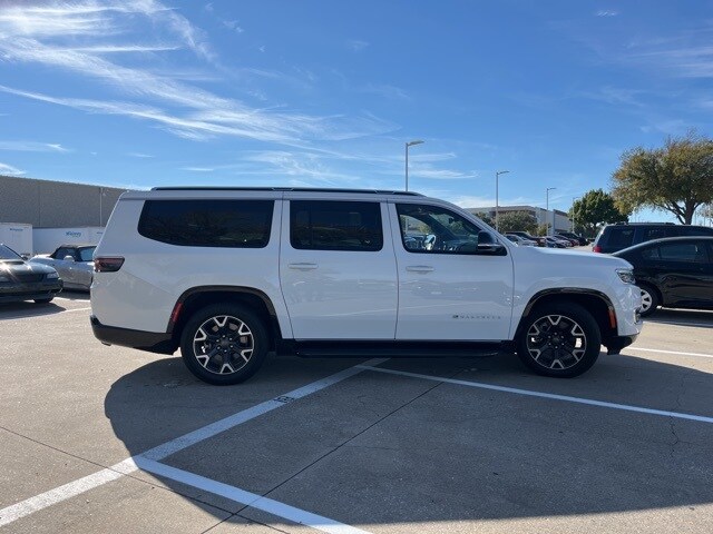 2024 Jeep Wagoneer L Series III photo 4