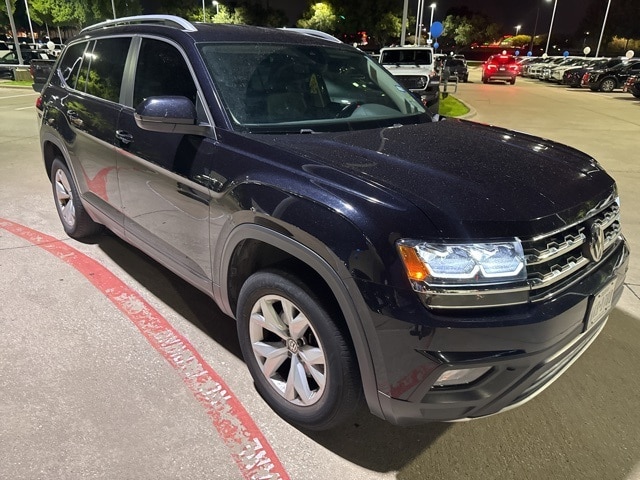Used 2018 Volkswagen Atlas SE w/Tech with VIN 1V2DR2CA0JC544505 for sale in Arlington, TX