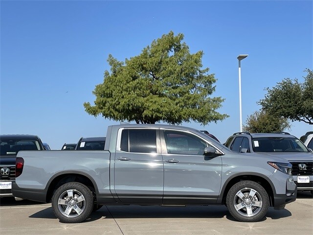 2025 Honda Ridgeline RTL photo 3