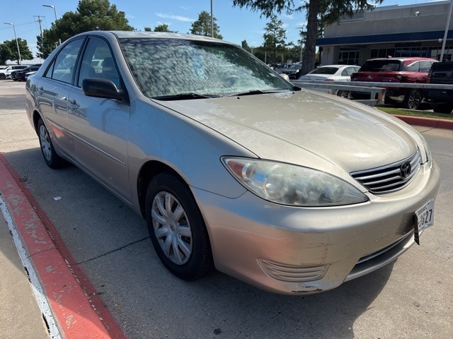 Used 2005 Toyota Camry LE with VIN 4T1BE32K55U388817 for sale in Arlington, TX