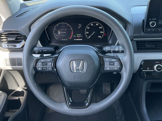 2023 Honda Pilot LX - Photo 11