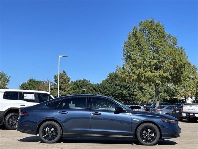 2025 Honda Accord SE photo 3