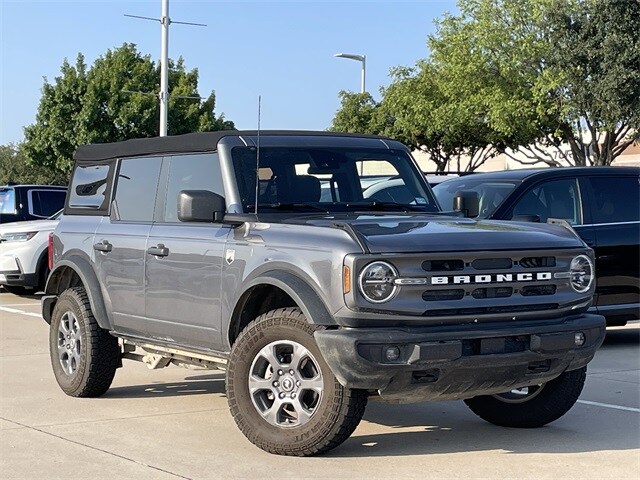 2022 Ford Bronco Big Bend photo 2