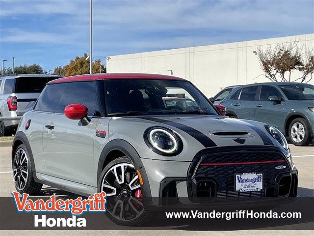 2023 MINI Hardtop 2 Door John Cooper Works's photo