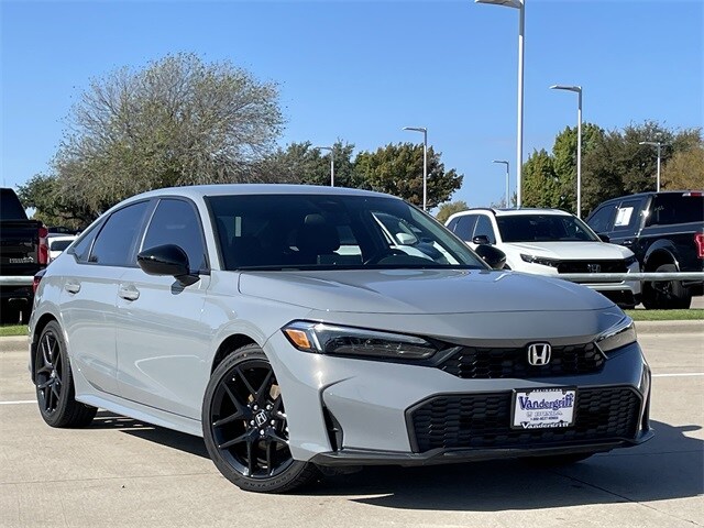 2025 Honda Civic Sport photo 2