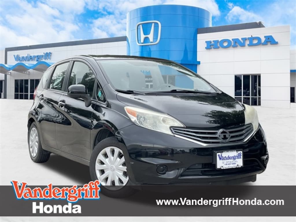 Used 2014 Nissan Versa Note SV Hatchback
