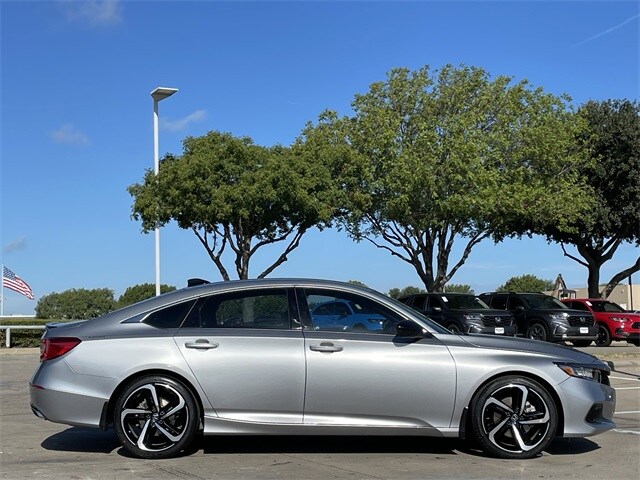 2022 Honda Accord Sport photo 2