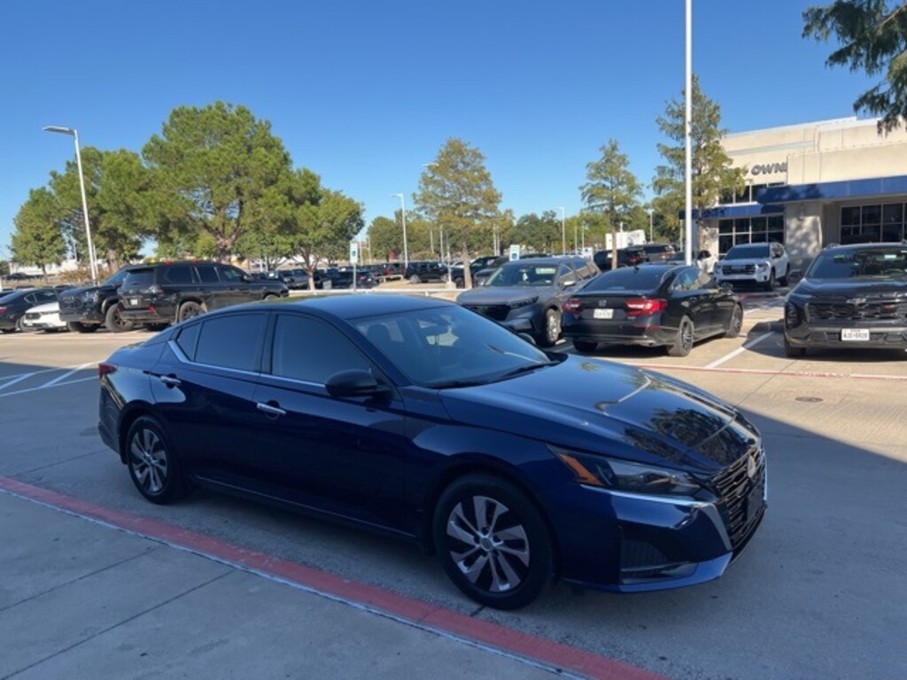 Used 2024 Nissan Altima 2.5 S Sedan